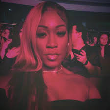 Asked my daughter to clean the chicken and she LITERALLY washed it!" 🍗😂