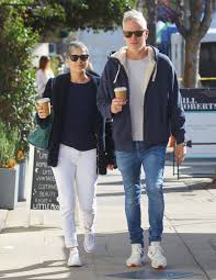 Selma blair is taking her followers on a trip down oscar memory lane, sharing a truly adorable photo of herself and actor jake gyllenhaal from 20 years ago. Selma Blair And David Lyons Out For Lunch In Studio City 01 12 2020 Hawtcelebs