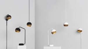Led wandleuchte holz wandlampe bett nachttischlampe nachtlichter modern nordic lampenschirm wohnkultur weiss schwarz gurtel e27 85 265v sollten sie fragen zu leseleuchten fur bett und sessel haben hilft ihnen unser kundendienst gerne weiter. Wandleuchte Ray Wall Lamp Von Mater Holzdesignpur