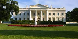 The white house houses the executive office of the president, and serves as the president's residence. Disks2mo Oa M