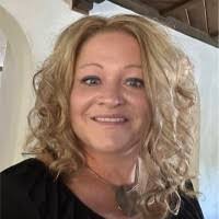 Molly Ream's Instagram, Twitter & Facebook