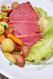 Place corned beef in instant pot, fatty side down and. The Best Instant Pot Corned Beef And Cabbage Dinner A Feast For The Eyes