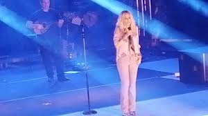 Anna vissi etiketli parçaları, sanatçıları ve albümleri bul. Anna Vissi Live Khpo8eatro Papagoy 15 07 2020 To Giasemi Anna Bissh Youtube