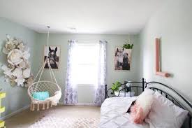 But for most of us, it can also be the room where we choose function over fashion because we spend most of we're also not ones to suggest spending hundreds of dollars giving your bedroom a makeover (even if it needs it), so we found six easy and. Tween Girl Bedroom On A Budget Homemade Ginger