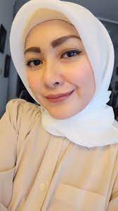 Umur 35 tahun) adalah pemain film dan sinetron indonesia. Cerita Cinta Richa Novisha Gary Iskak News Entertainment Fimela Com