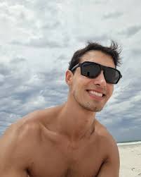 Here's a photo as a reel. You're welcome 🥲 #fypシ #abs #aesthetic #chestday  #fitnessprogress