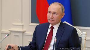 Владимир владимирович путин) (born october 7, 1952) is the socially conservative president of the russian federation, a position he's held since 2012, after serving as prime minister since may 8, 2008, and previously serving as president since december 31. Wladimir Putin Ermoglicht Sich Weitere Amtszeiten Aktuell Europa Dw 05 04 2021