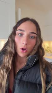 Monique Van Der Reijden