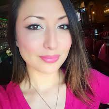 Tracey Hillman's Instagram, Twitter & Facebook