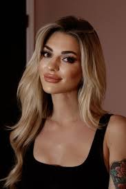 Chelsea Hall's Instagram, Twitter & Facebook