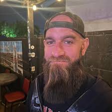 If he's such a good dad , why does he need to show it every hour in posts?  . Because he's a sh!t dad, and a vile human . Watch this space,