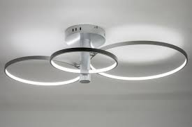 Iluminacion Led Lampara De Diseno Minimalista Con Aros De Aluminio Led Y Mando A Distancia Esta Lampara Apliques De Pared Lamparas De Techo Lamparas Colgantes