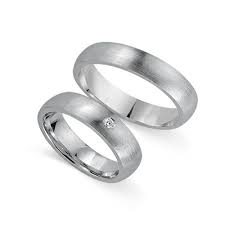 (stand vom 27.09.2020 traumhafte eheringe und trauringe in weißgold in exklusiven design. Eheringe 333er Weissgold Mit Diamant Wr0297 3s