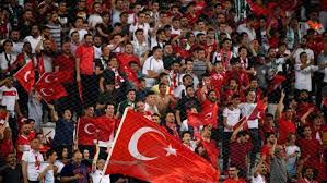La turquie affrontera la croatie au parc des princes à paris, pour la troisième journée de l'euro 2016. Un Dispositif Securitaire Renforce Pour La Rencontre France Turquie