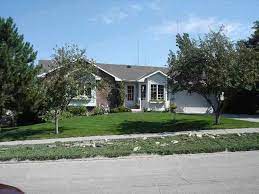 Estes park apartments offers spacious one and two bedroom units with a view only for you. 2128 Harney Dr Rapid City Sd 57702 Realtor Com