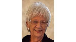 Cheryl Hetzel's Instagram, Twitter & Facebook