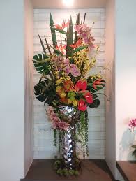 Yiliyajia artificial flowers in vase silk rose flower arrangements fake faux flowers bouquets with ceramics vase table centerpieces for easter holiday dinning room table kitchen decoration (champagne). Artificial Floral Arrangement Treescapes Plantworks