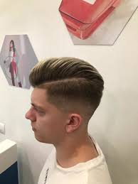 Sfumatura con punto luce ✨ ✂️ livello altissimo ❤️carloparrucchieri #barber #barbers #barbershop #barber_soul #barbersoul_ #barbería . Taglio Capelli Archivi Graffiti Hair Angelocarbone