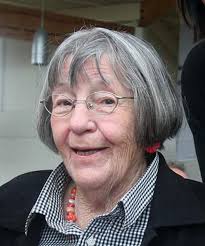 Acclaimed journalist dies