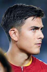 Arnold Ronquillo adlı kullanıcının New look panosundaki Pin