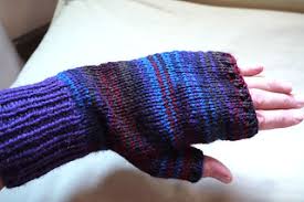 Pattern by denise sutherland based on a chart pattern by knitting and so on creates elegant gloves from short row sections interspersed with garter lace fingerless gloves. Ravelry Easy Two Needle Fingerless Gloves Pattern By Marlene Sigel