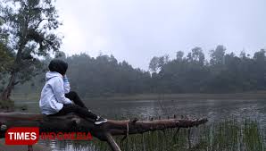 Check spelling or type a new query. Nikmati Eksotisnya Sunrise Di Ranu Regulo Kaki Semeru Times Indonesia