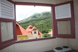 Pour votre réception l'auberge de la montagne vous propose une salle de réception spacieuse pouvant accueillir jusqu'à 100 personnes. Auberge De La Montagne Pelee Le Morne Rouge Martinique