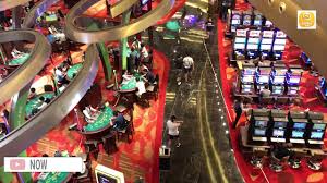 The marina bay sands casino in singapore will shut for two weeks after authorities detected a covid cluster, the latest to emerge after an outbreak at a fishery port that pushed the government to reimpose social restrictions. Casino At Singapore Biggest Casino In Singapore Stands In Marina Bay Sands Shopping Mall Youtube