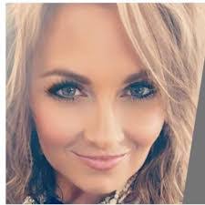 Stephanie Cottrell's Instagram, Twitter & Facebook