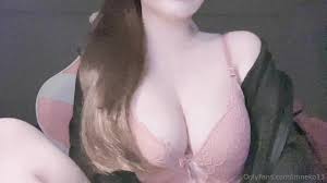 Imneko13 Flashing Tits In Close Up Cam