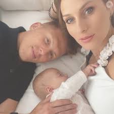 Photo : Alba, la fille de Camille et Nicolas Santoro de "Familles  nombreuses"