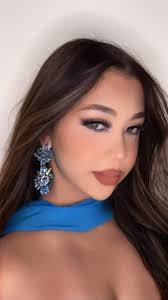 Lisandra Velez's Instagram, Twitter & Facebook