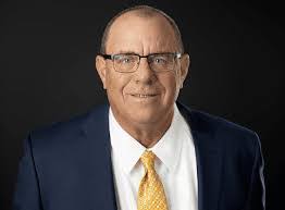 Casey Gunning's Instagram, Twitter & Facebook