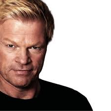 Gebraucht im guten zustand leichtes pilling am unteren. Oliver Kahn Oliverkahn Twitter