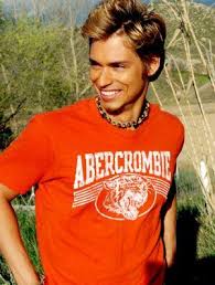 Entonces, el joven tomó la decisión de venirse a vivir a españa en busca de una vida mejor. Los Mas Hombres Carlos Baute