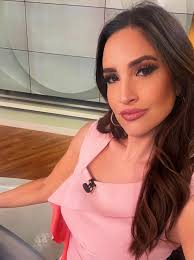 Join me for CBS Miami every Saturday and Sunday! Saturday: 9-11am Sunday:  7-9am. Hope your week gets off to a fantastic start. 💕