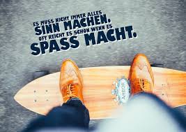 Zitate über das älter werden, das leben und das glück sind ideale geburtstagssprüche.egal ob für die geburtstagsglückwünsche per karte, mail, sms oder facebook, hier findest du über 50 zitate & sprüche zum geburtstag, die du für deine guten wünsche zum geburtstag verwenden kannst. Nicht Alles Muss Sinn Machen Weisheiten Spruche Zitate Echte Postkarten Online Versenden
