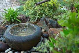tsukubai creation fontaine japonaise paysagiste jardin zen jardin japonais bien etre relaxation jardins japon et paysagiste