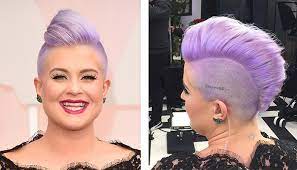 Kelly osbourne pulls no punches and defends her lavender locks as she models beauty trends. Kelly Osbourne Perfects Her Oscars Hair With Parlor
