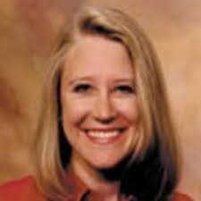 Sarah Hackworth's Instagram, Twitter & Facebook