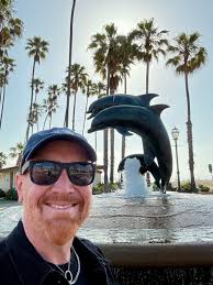 Strolled through Santa Barbara this morning after my wedding gig last  night. It's lovely. #idoweddings #santabarbara #weddingmusician