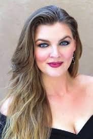 LOC_2019-20_Issue 3_Luisa Miller-092319-NO ADS.indd