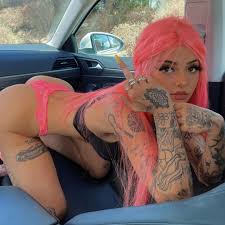 Keaton Belle's daring pose