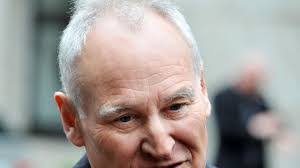 Roger Ponton's Instagram, Twitter & Facebook