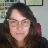 Wendy Marlow's Instagram, Twitter & Facebook