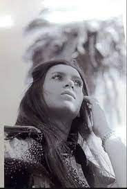 Las fotos fueron celebradas por los militantes y seguidores de la ex presidenta. Difunden Fotos Ineditas De Cristina Kirchner Joven El Destape