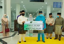 Lembaga zakat selangor (mais) mempelawa warganegara malaysia yang berkelayakan untuk memohon jawatan berikut: Majlis Penyerahan Zakat Th Kepada Lembaga Zakat Negeri Selangor Tabung Haji