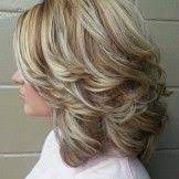 Shoulder length hairstyles for women the best medium length hairstyles include long bobs shaggy styles layers bangs side parts blunt cuts waves and bangs look pretty and youthful while layered hair can allow you to thin out thick hair or add fullness to fine hair women who want short easy medium length haircuts for wavy hair. 16 Of The Excellent Mid Length Hairstyles For Women To Reach Perfection Styles Prime Medium Length Hair Styles Long Hair Styles Medium Hair Styles