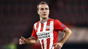 Mario götze hat ein gelungenes debut bei psv eindhoven gefeiert. Zweites Spiel Zweiter Treffer Mario Gotze Bringt Psv Eindhoven In Europa League Gegen Granada In Fuhrung Sportbuzzer De