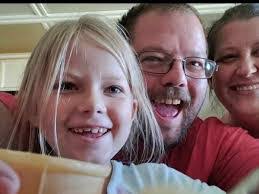 Crystal Starks's Instagram, Twitter & Facebook